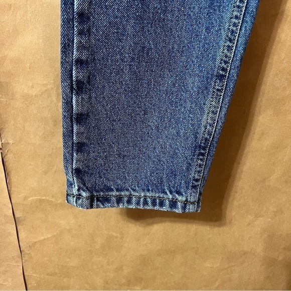 Urban Outfitters | BDG Mom High Rise Jeans Destroyed Medium Wash Denim Size 26 - Picture 8 of 13